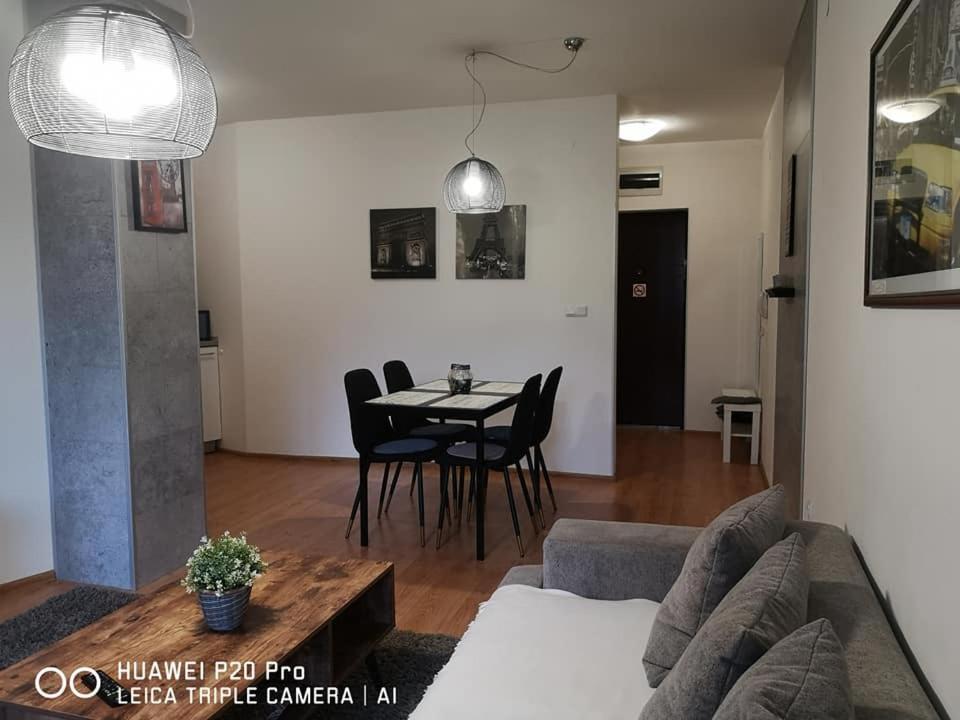 Sea Garden Apartment Idm Varna Eksteriør billede